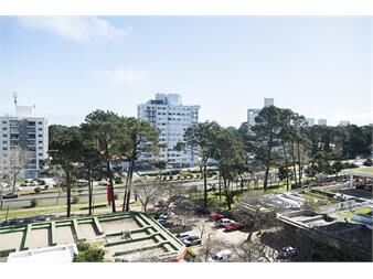 https://www.gallito.com.uy/departamento-en-venta-en-roosevelt-center-inmuebles-22911032