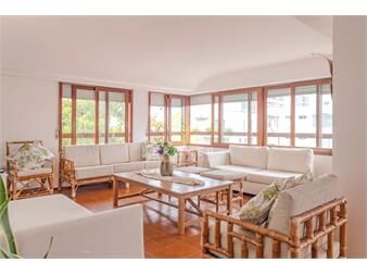 https://www.gallito.com.uy/venta-apartamento-4-dormitorios-peninsula-del-inmuebles-27156914