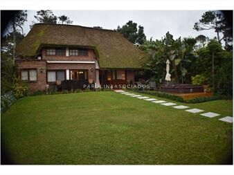 https://www.gallito.com.uy/hermosa-casa-en-venta-en-san-rafael-punta-del-inmuebles-21758731