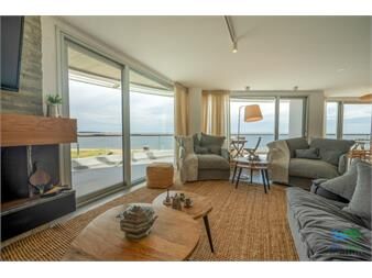 https://www.gallito.com.uy/espectacular-penthouse-4-dormitorios-terraza-&-inmuebles-27557606