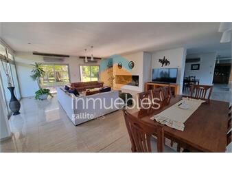 https://www.gallito.com.uy/casa-sobre-al-rambla-costanera-de-real-de-san-carlos-villag-inmuebles-27155694