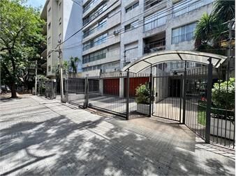 https://www.gallito.com.uy/venta-de-apartamento-3-dormitorios-servicio-y-garaje-en-poc-inmuebles-27033012