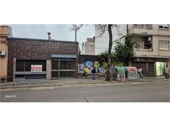 https://www.gallito.com.uy/excelente-padron-unico-ideal-empresa-con-estacionamiento-inmuebles-27448913