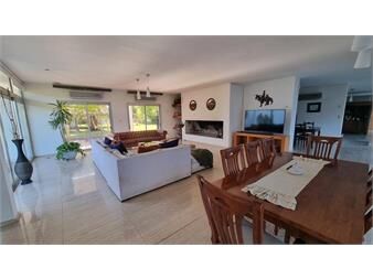 https://www.gallito.com.uy/casa-sobre-al-rambla-costanera-de-real-de-san-carlos-villag-inmuebles-27155694