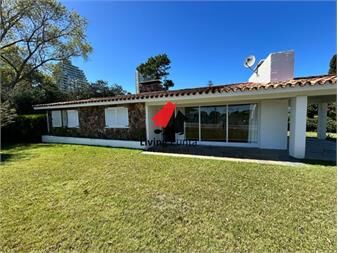 https://www.gallito.com.uy/casa-en-barrio-arcobaleno-inmuebles-27150270