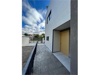 https://www.gallito.com.uy/venta-de-duplex-a-estrenar-con-cochera-inmuebles-27503519