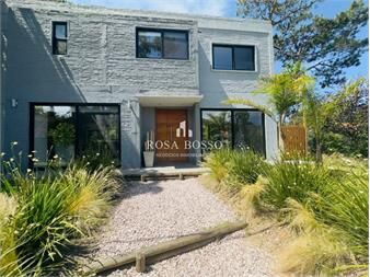 https://www.gallito.com.uy/alquiler-de-casa-de-3-dormitorios-con-piscina-en-inmuebles-25907378