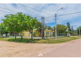 https://www.gallito.com.uy/venta-casa-3-dormitorios-con-renta-en-las-toscas-inmuebles-27565306