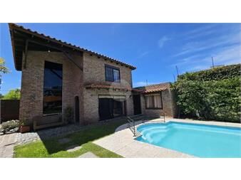https://www.gallito.com.uy/venta-2-casas-con-barbacoa-y-piscina-malvin-sur-inmuebles-27518856