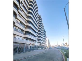 https://www.gallito.com.uy/alquiler-3-dorm-mas-servicio-rambla-punta-carretas-inmuebles-27565290