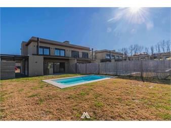 https://www.gallito.com.uy/alquiler-casa-barrio-privado-3-dormitorios-3-baños-inmuebles-27438520