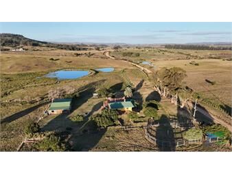 https://www.gallito.com.uy/bajo-de-precio-casa-de-campo-en-serio-son-5-inmuebles-25603950