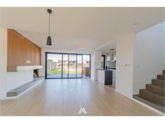 https://www.gallito.com.uy/venta-casa-barrio-privado-3-dormitorios-pilar-horn-inmuebles-27553076