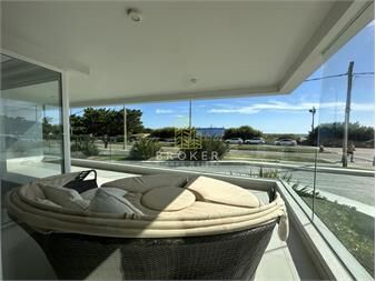 https://www.gallito.com.uy/oportunidad-en-primera-linea-mansa-a-solo-3-y-inmuebles-26882136