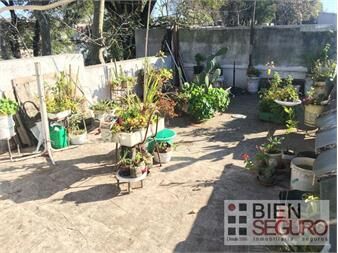 https://www.gallito.com.uy/casa-en-venta-de-2-dormitorios-en-tres-cruces-inmuebles-27503897