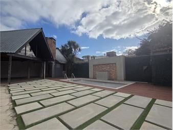 https://www.gallito.com.uy/venta-casa-punta-gorda-4-dormitorios-y-piscina-inmuebles-27565599
