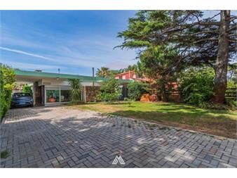 https://www.gallito.com.uy/venta-casa-excelente-atlantida-sur-3-dormitorios-inmuebles-27565636