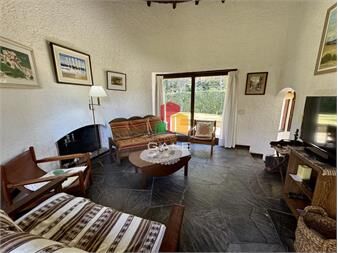 https://www.gallito.com.uy/casa-en-alquiler-en-brava-a-escasos-metros-del-inmuebles-21962742