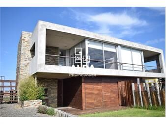https://www.gallito.com.uy/casa-en-punta-colorada-altos-punta-colorada-i-ref-ca20055-inmuebles-20583453