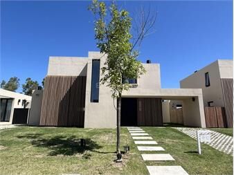 https://www.gallito.com.uy/venta-casa-4-dormitorios-en-huertas-de-los-horneros-inmuebles-26773748