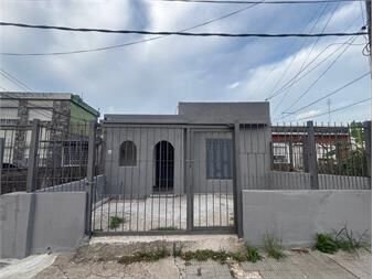https://www.gallito.com.uy/casa-con-lugar-para-coche-a-dos-cuadras-de-garzon-inmuebles-27448516