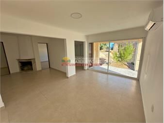 https://www.gallito.com.uy/alquilo-casa-en-canelones-2-dorm-estufa-a-a-inmuebles-27351916