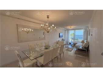 https://www.gallito.com.uy/venta-apartamento-3-dormitorios-en-playa-mansa-inmuebles-27014345