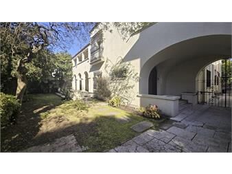 https://www.gallito.com.uy/exclusiva-y-amplia-casa-en-venta-en-carrasco-inmuebles-27569352