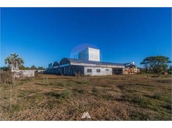 https://web5.gallito.com.uy/venta-predio-suburbano-con-deposito-barros-blancos-inmuebles-27564873