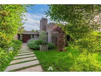 https://www.gallito.com.uy/alquiler-casa-tres-dormitorios-y-servicio-carmel-inmuebles-27569716