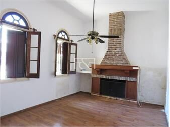 https://www.gallito.com.uy/venta-local-y-dos-casas-en-un-mismo-padrã³n-inmuebles-24619903