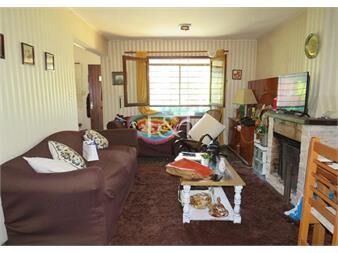 https://www.gallito.com.uy/venta-casa-cuatro-dormitorios-dos-baã±os-en-inmuebles-25116832