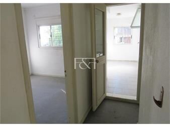https://www.gallito.com.uy/apartamento-en-venta-de-1-dormitorio-en-la-inmuebles-23148085