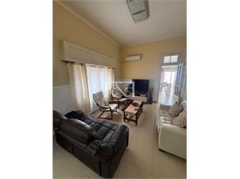 https://www.gallito.com.uy/venta-divina-casa-de-4-dormitorios-garage-inmuebles-26551904