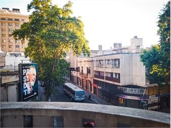 https://www.gallito.com.uy/apartamento-en-venta-en-el-centro-de-tres-inmuebles-27170507