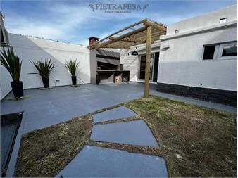 https://www.gallito.com.uy/casa-en-venta-2-dormitorios-2-baã±o-gje-malvin-inmuebles-26125443