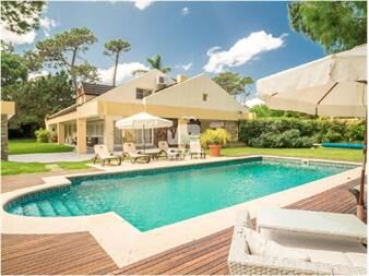 https://www.gallito.com.uy/casa-6-dormitorios-playa-mansa-ref-pbi12094-inmuebles-24893736