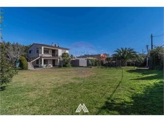 https://www.gallito.com.uy/venta-2-apartamentos-sobre-gran-terreno-peñarol-inmuebles-26789777