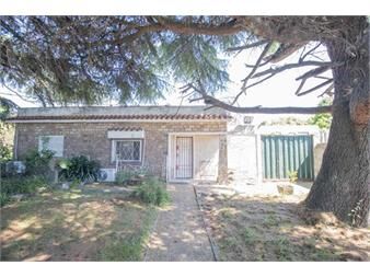 https://www.gallito.com.uy/venta-casa-2-dormitorios-jardin-y-fondo-sayago-inmuebles-27474033