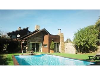 https://www.gallito.com.uy/alquiler-casa-4-dormitorios-serv-lomas-tahona-inmuebles-27272500