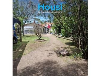 https://web5.gallito.com.uy/vendo-casa-3-dormitorios-2-baños-a-1-cuadra-de-la-playa-inmuebles-27569341