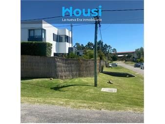 https://www.gallito.com.uy/venta-terreno-3300-m2-en-excelente-ubicacion-junto-a-haras-inmuebles-27569342
