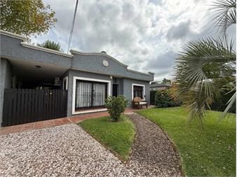 https://www.gallito.com.uy/venta-casa-las-toscas-cpiscina-climatizada-inmuebles-27573203