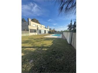https://www.gallito.com.uy/casa-4-dormitorios-inmuebles-27573230