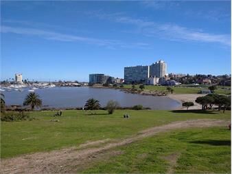 https://www.gallito.com.uy/venta-de-monoambiente-a-estrenar-puerto-del-buceo-inmuebles-27573291