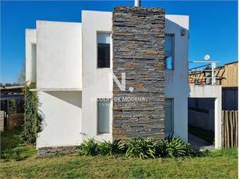 https://www.gallito.com.uy/casa-en-altos-de-punta-piedras-3-dormitorios-inmuebles-27573550