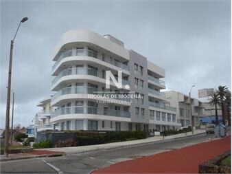 https://web5.gallito.com.uy/vende-apartamenro-de-1-dormitorio-en-peninsula-inmuebles-26798832