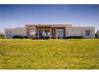 https://www.gallito.com.uy/excelente-casa-en-venta-de-3-dormitorios-en-la-inmuebles-17521477