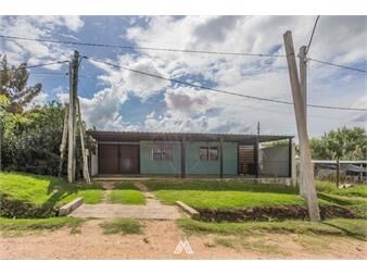 https://www.gallito.com.uy/venta-dos-casas-y-un-apartamento-progreso-5-dorm-inmuebles-27575716