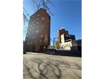 https://www.gallito.com.uy/venta-apartamento-en-pocitos-4-dormitorios-inmuebles-27544562